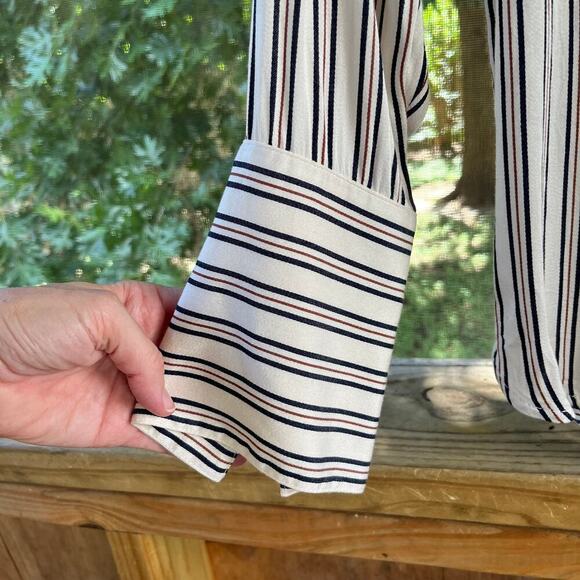 Something Navy Women's Striped Button Down Blouse Oversized Cuffs Size XS. - Picture 4 of 9